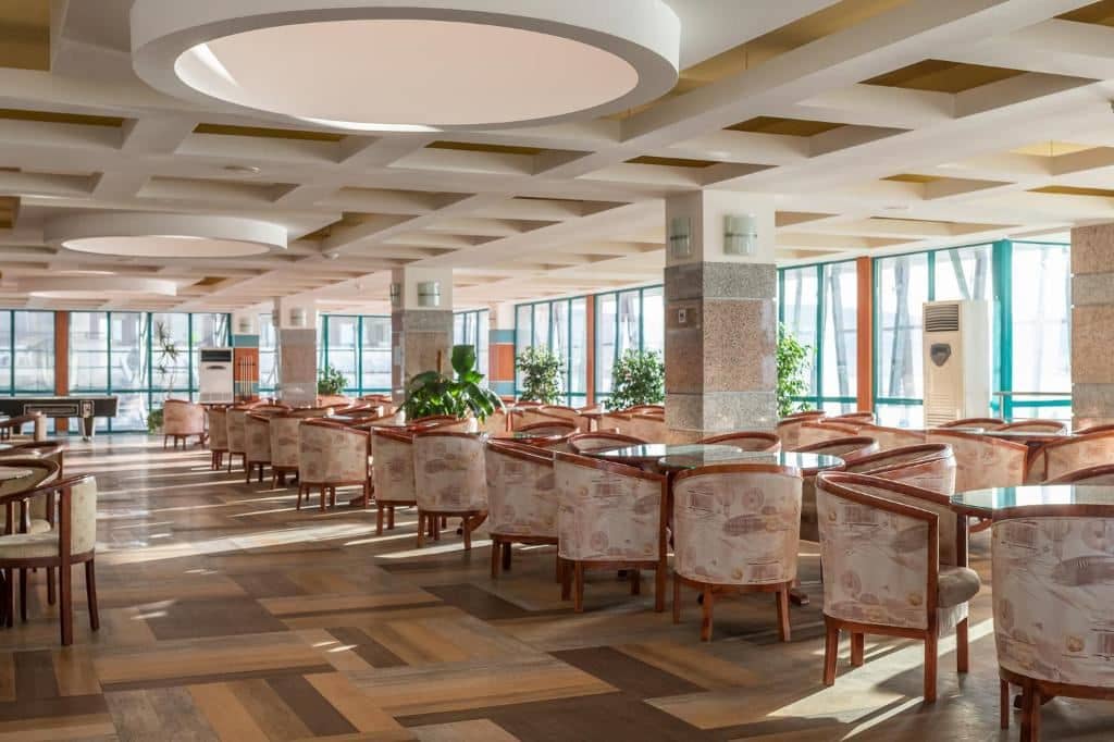 restaurants-restaurants