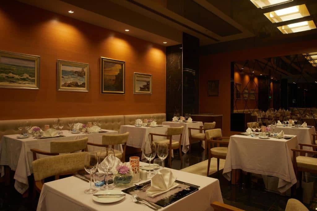 restaurants-oceana-seafood-restaurant