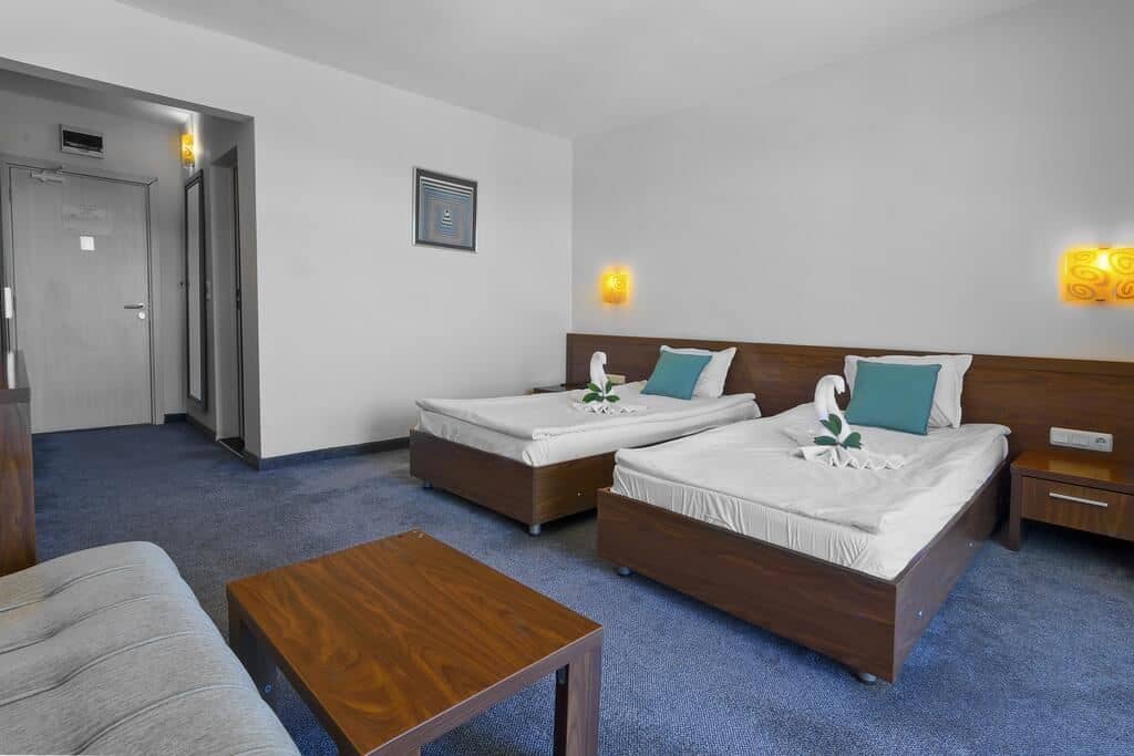 rooms-standard-room
