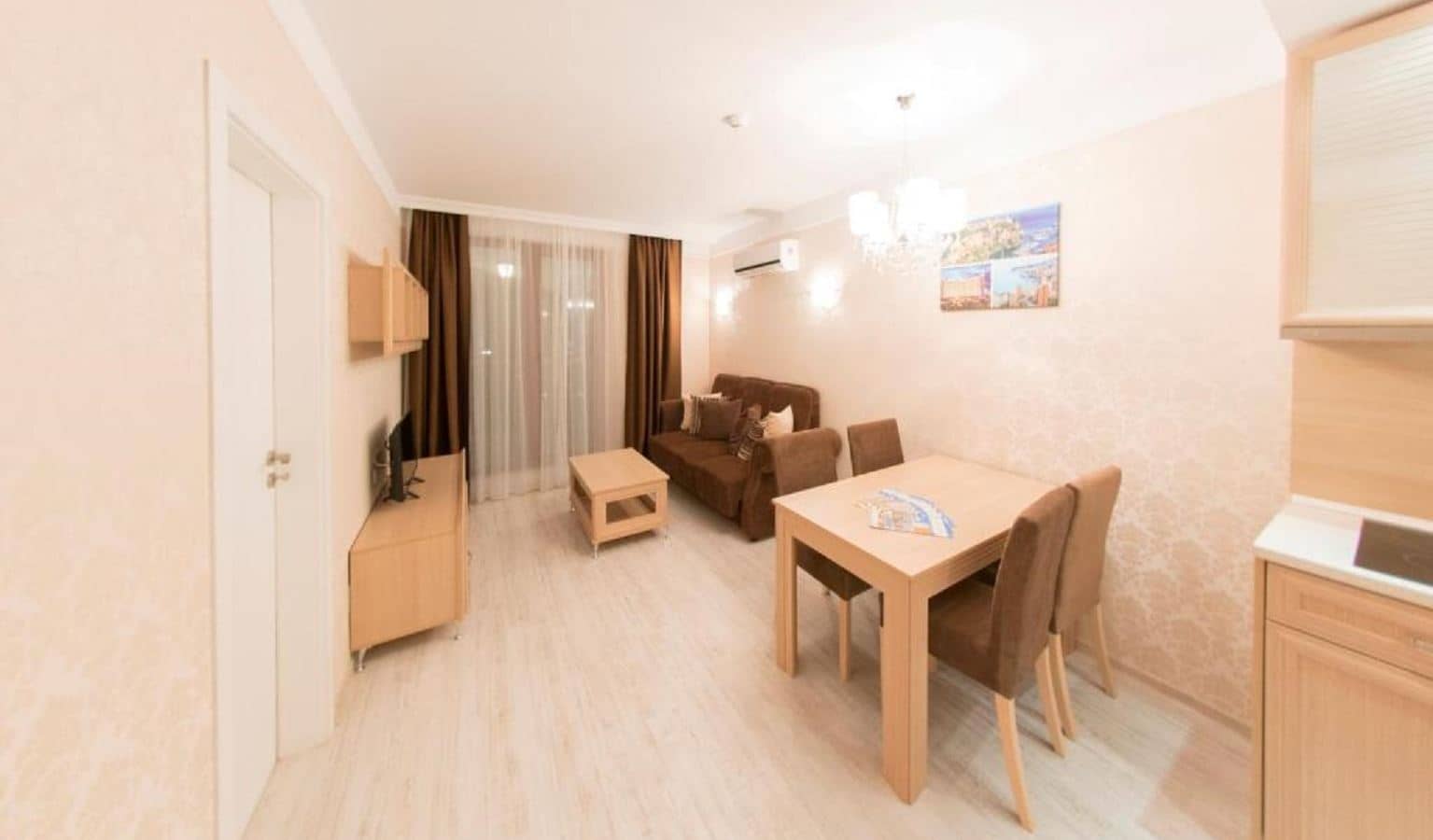 rooms-1-bedroom-standard-apartment-balcony