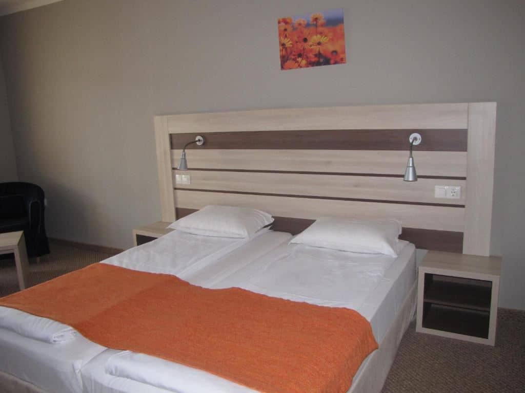 rooms-standard-room-balcony-or-terrace