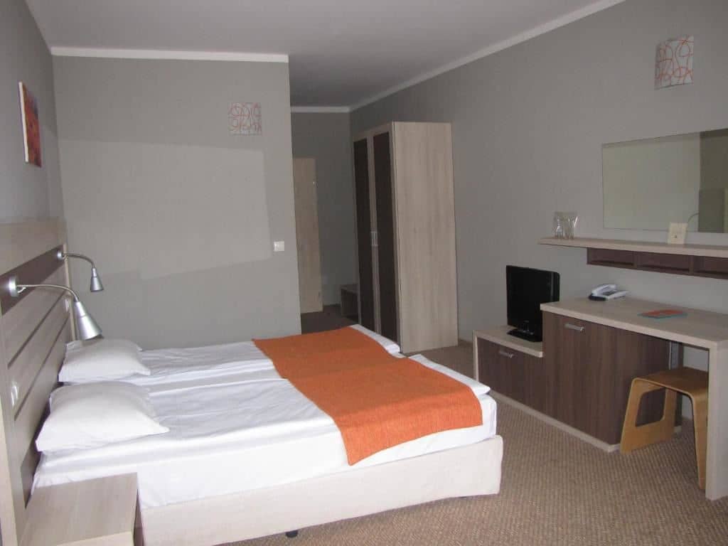 rooms-standard-room-balcony-or-terrace