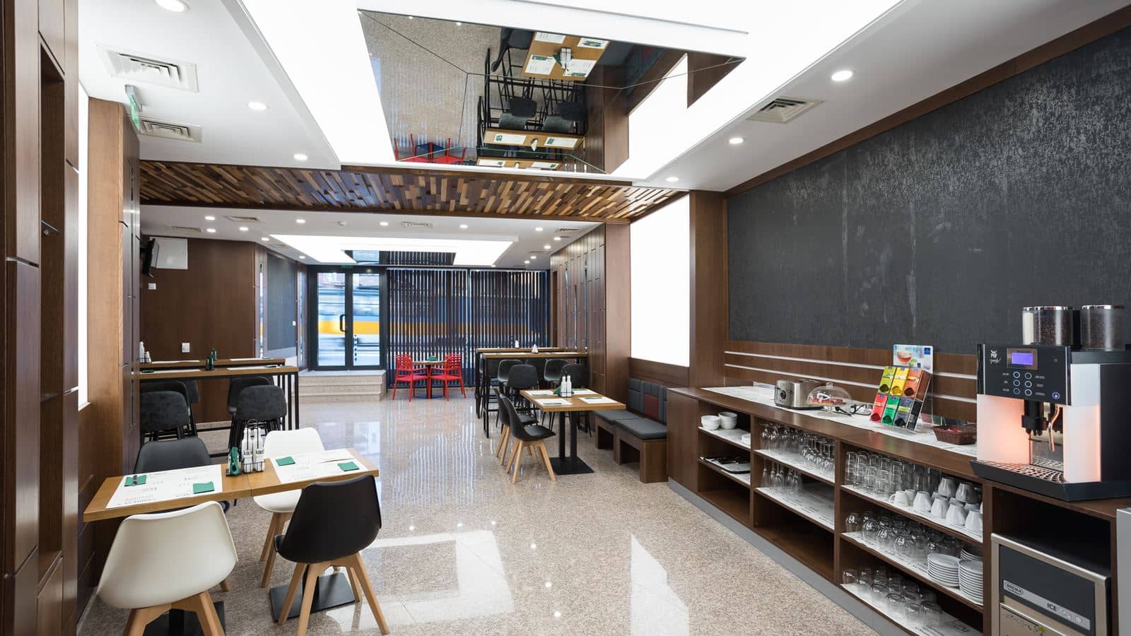 restaurants-restaurants