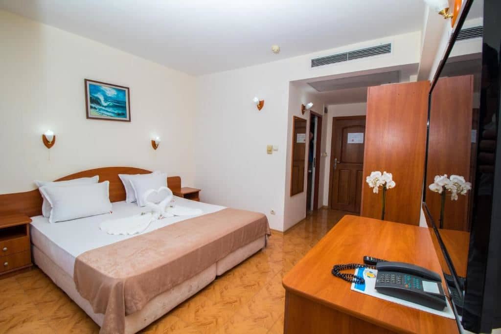 rooms-twin-standard-room