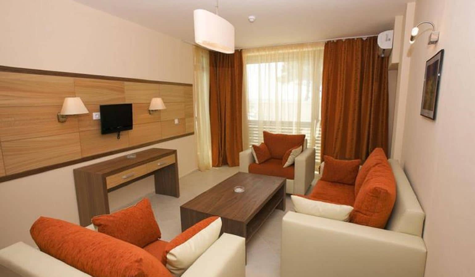 rooms-standard-apartment-balcony