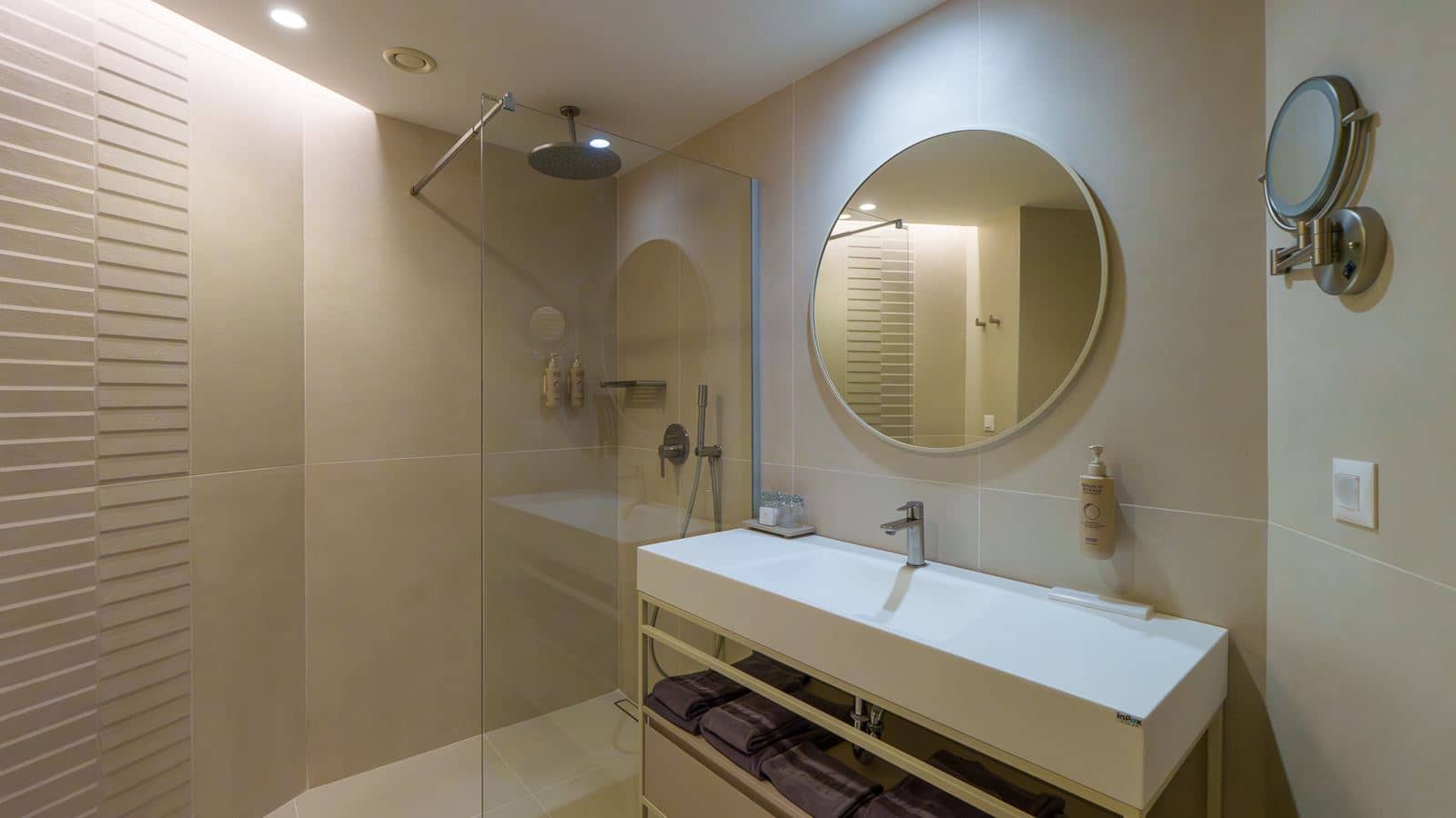 rooms-twin-deluxe-room-latera-lsea-view-balcony-or-terrace