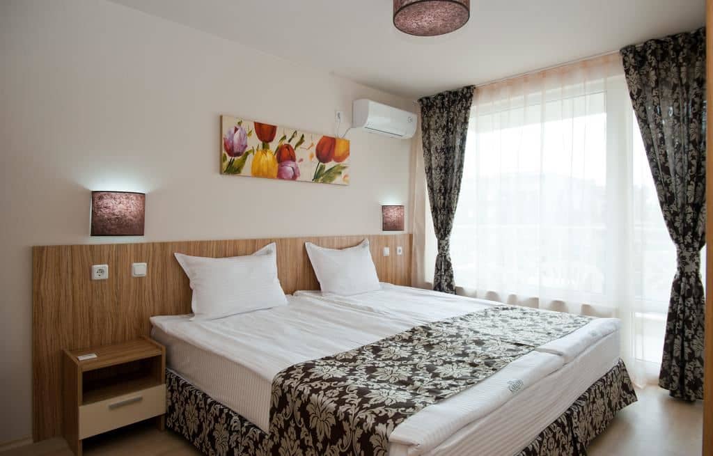 rooms-single-standard-room-balcony