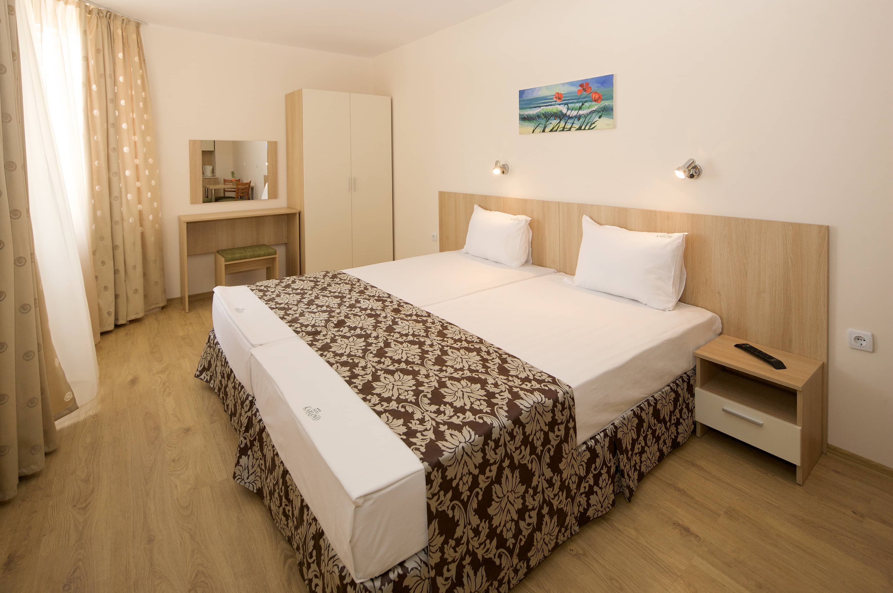 rooms-2-bedroom-standard-apartment-balcony