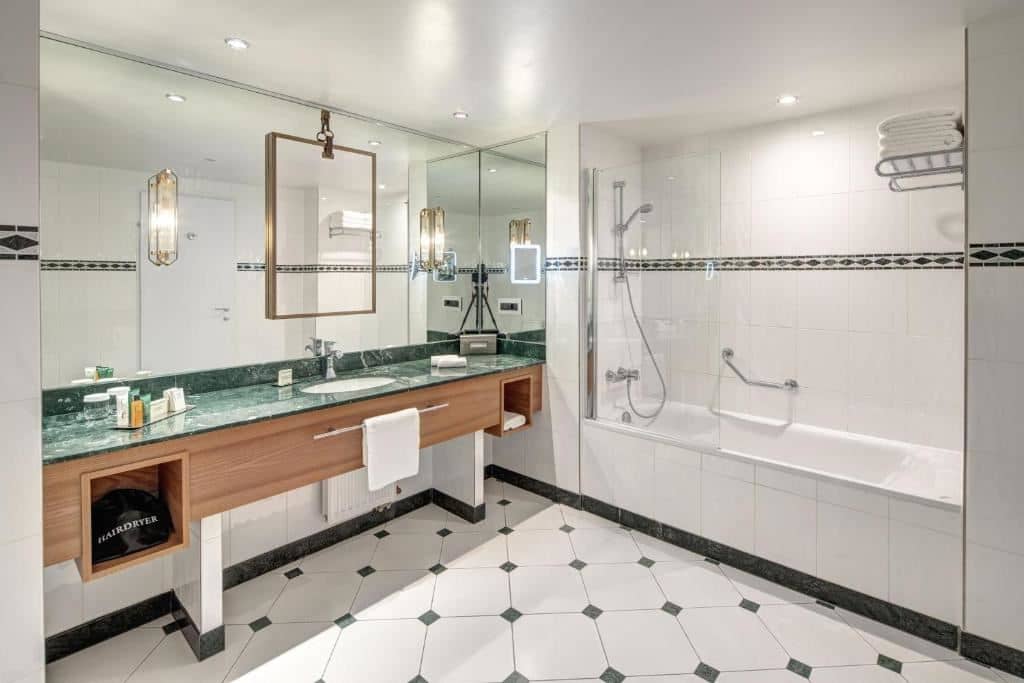 rooms-standard-room