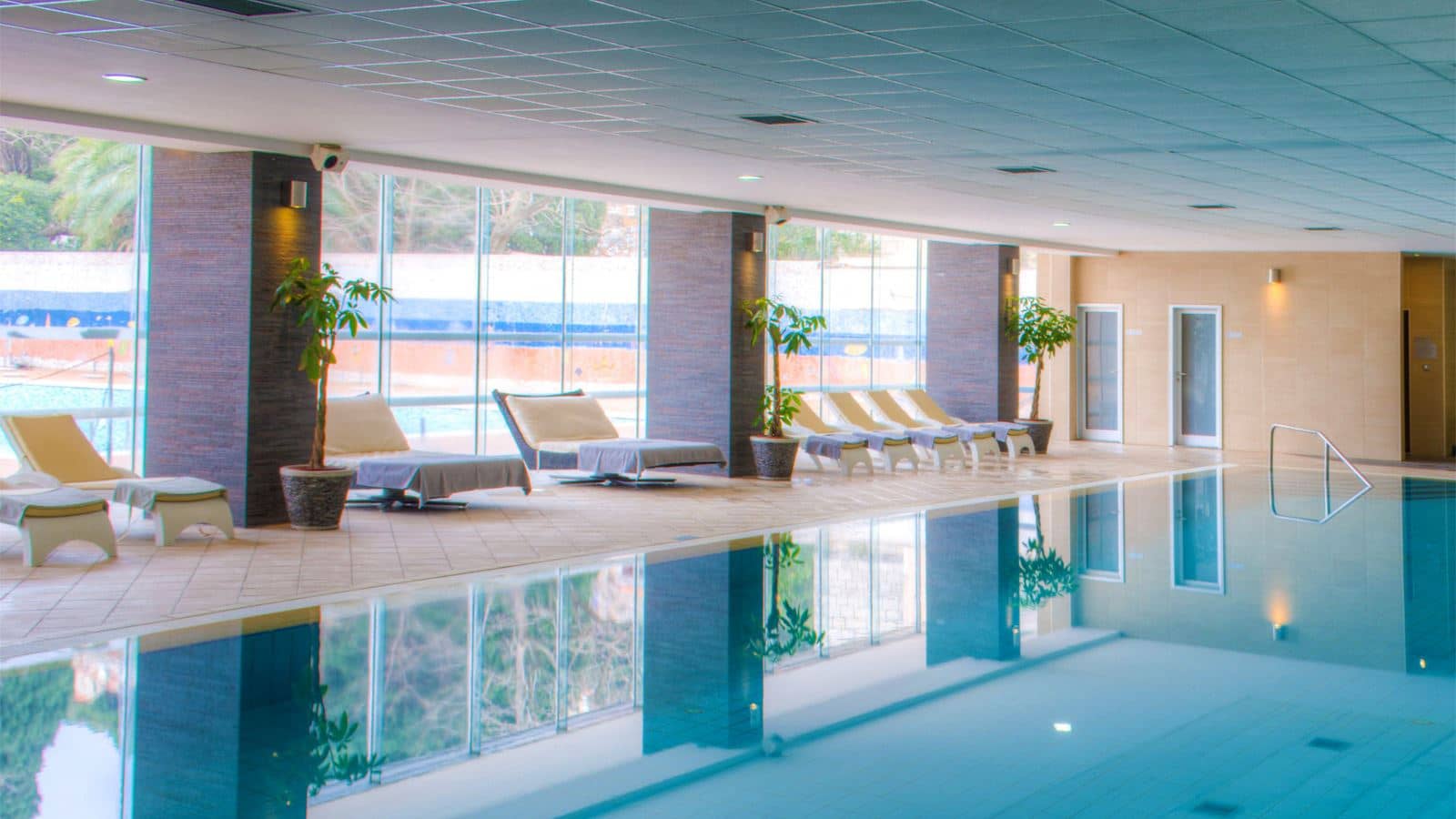 pools-indoor-pool