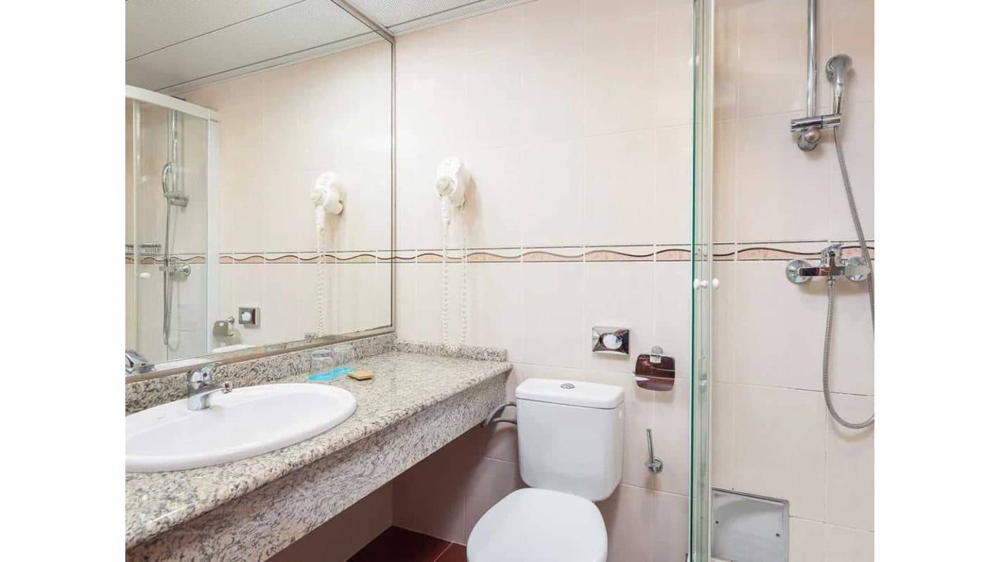 rooms-standard-room