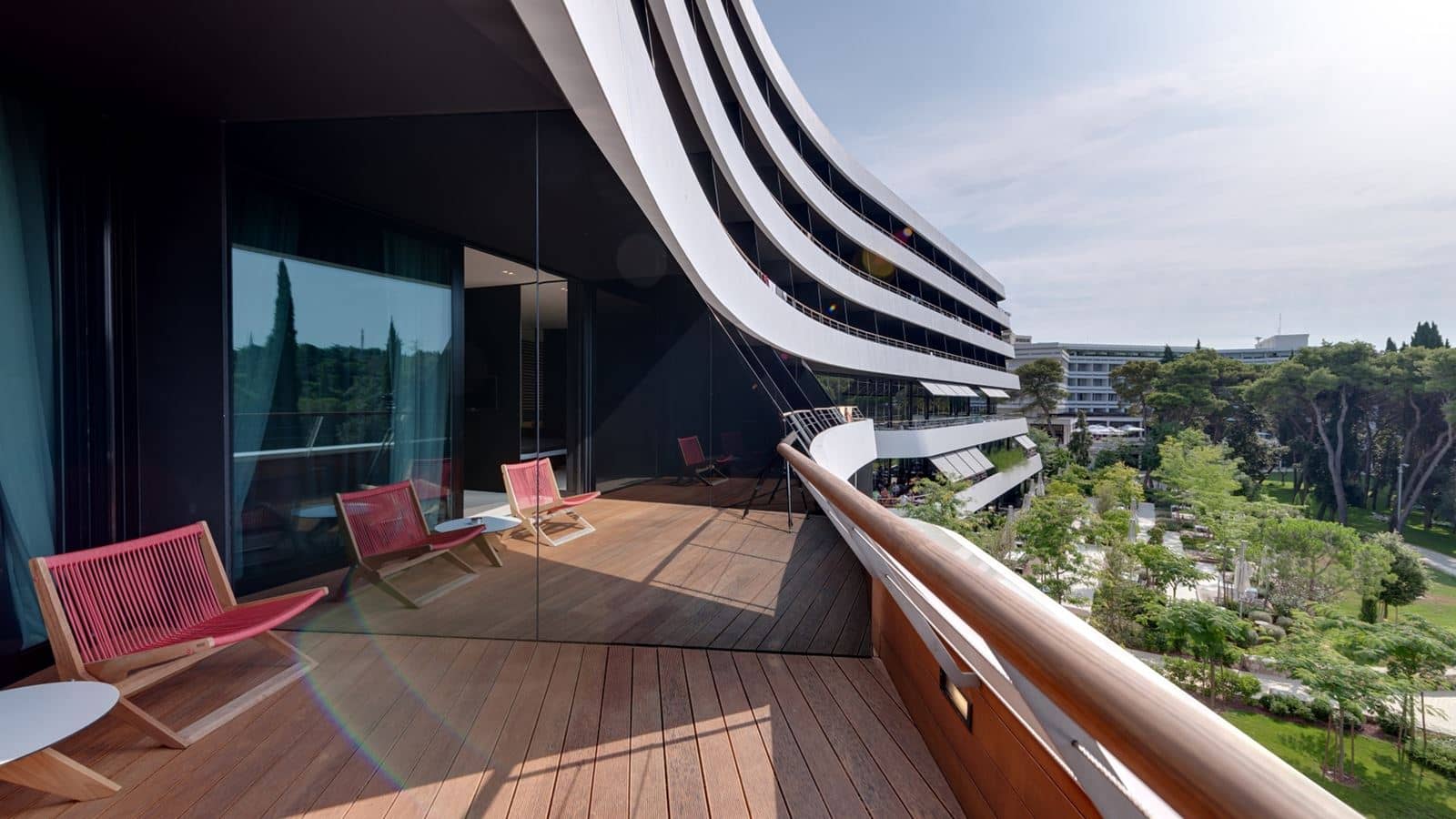 rooms-double-grand-room-park-view-balcony