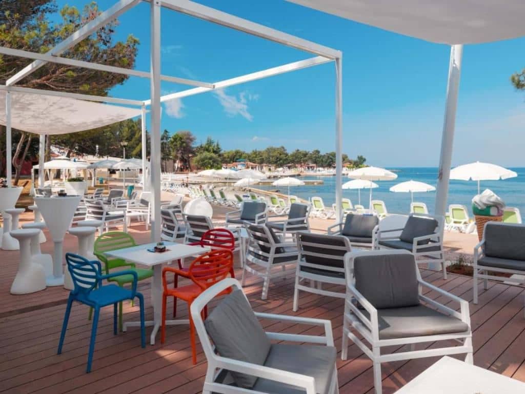 bars-beach-bar