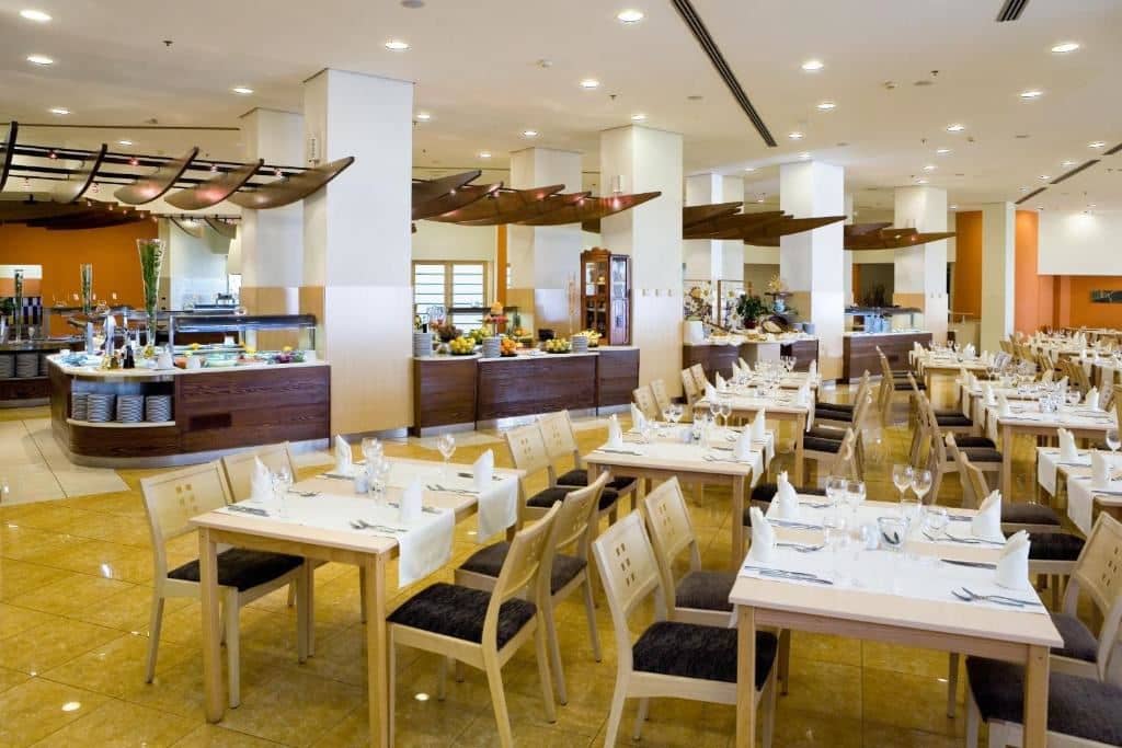 restaurants-restaurants