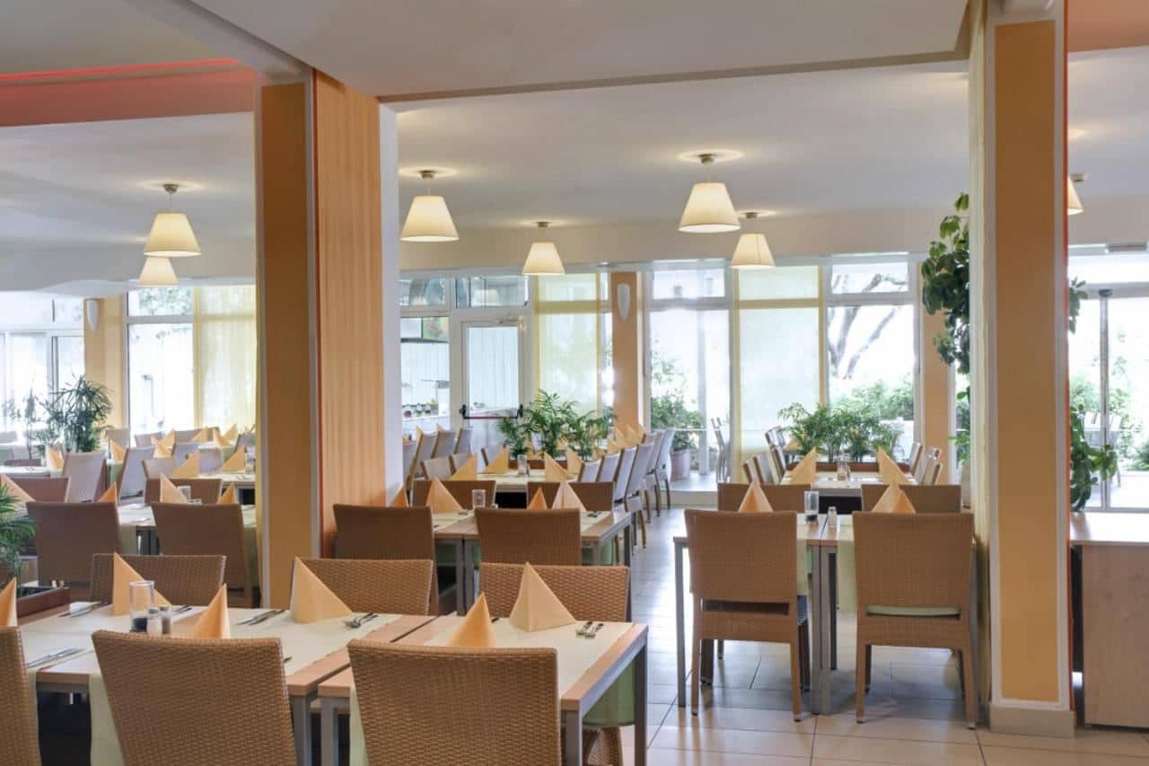 restaurants-restaurants