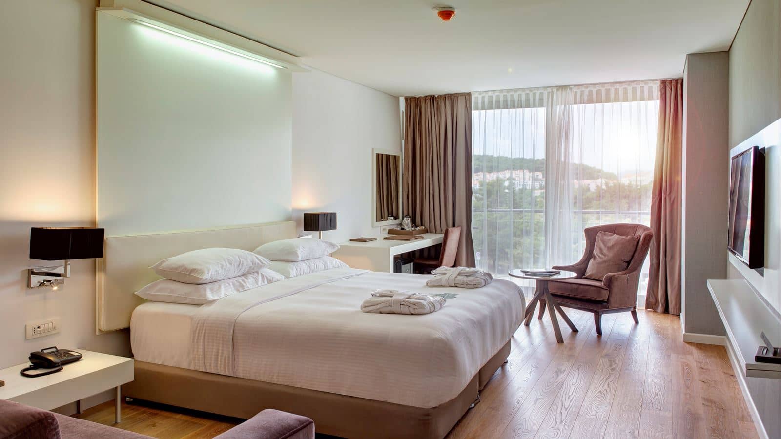 rooms-classic-room