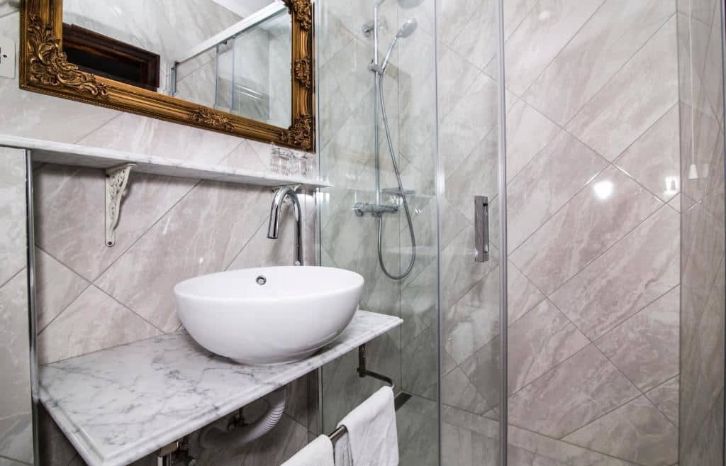 rooms-standard-room