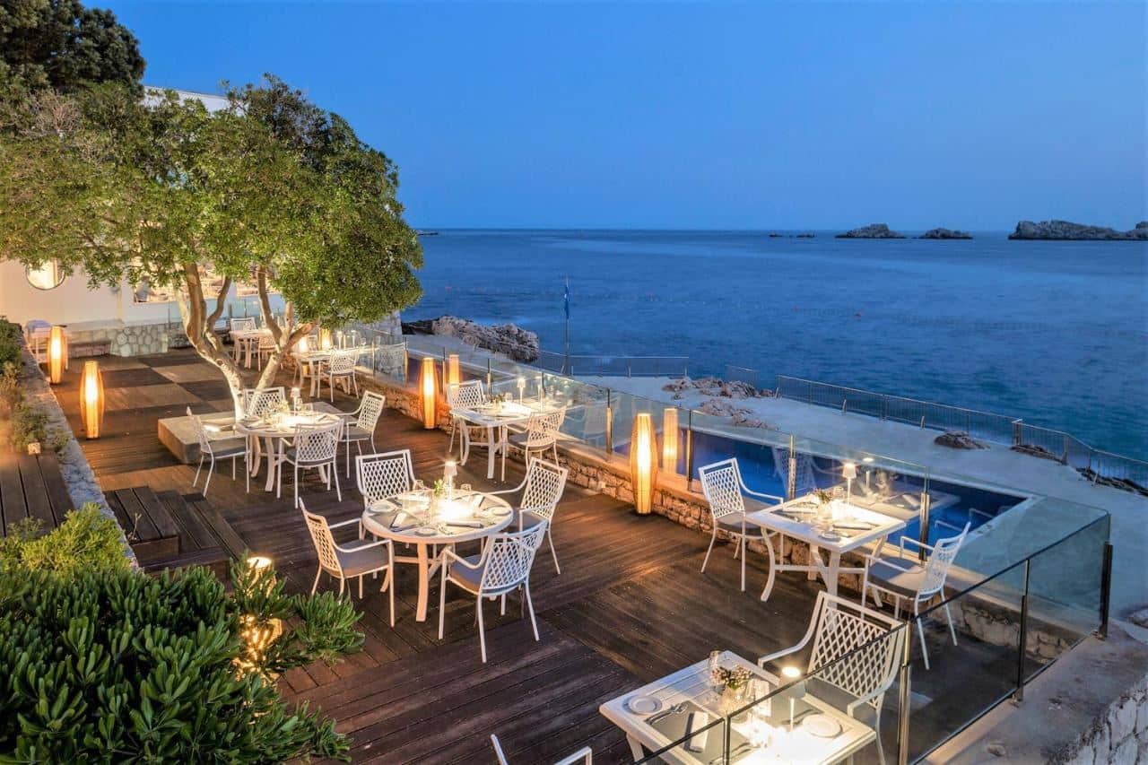restaurants-restaurants