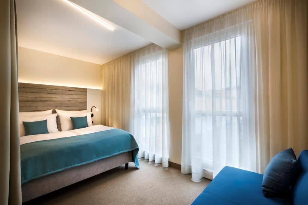 rooms-standard-room