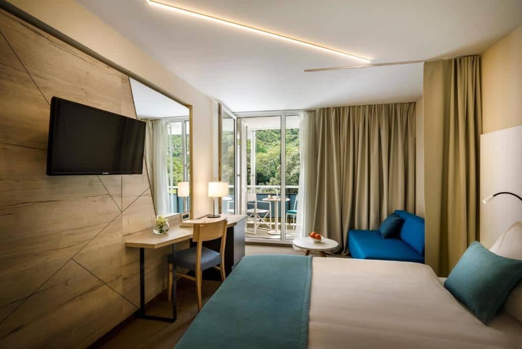 rooms-2-connectingrooms-superior-familyroom-park-view-balcony