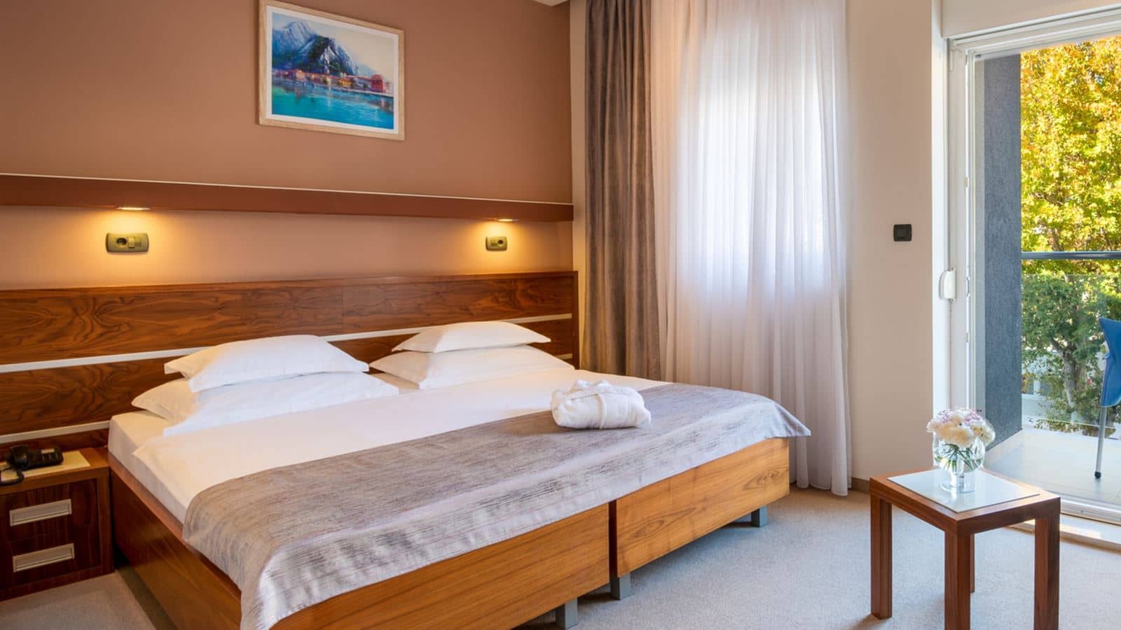 rooms-classic-room