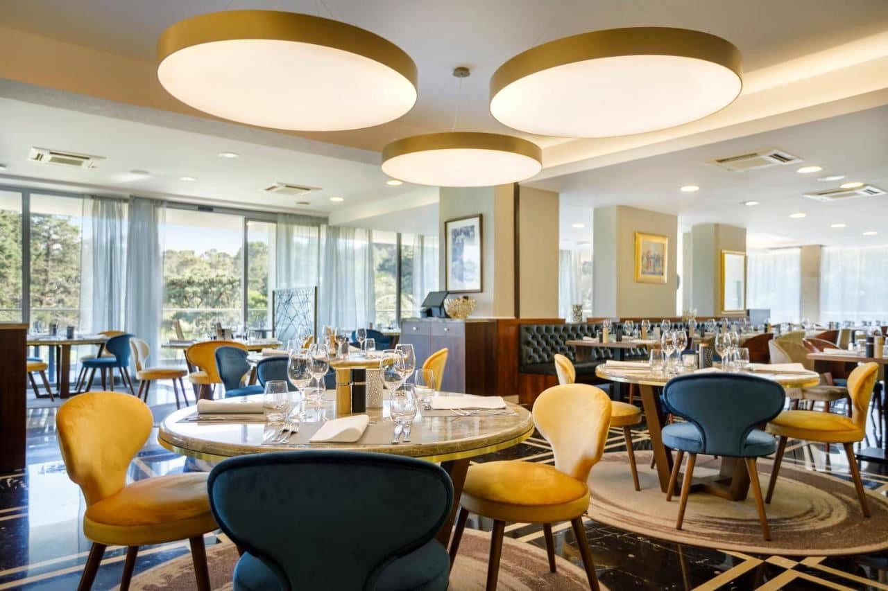 restaurants-restaurants