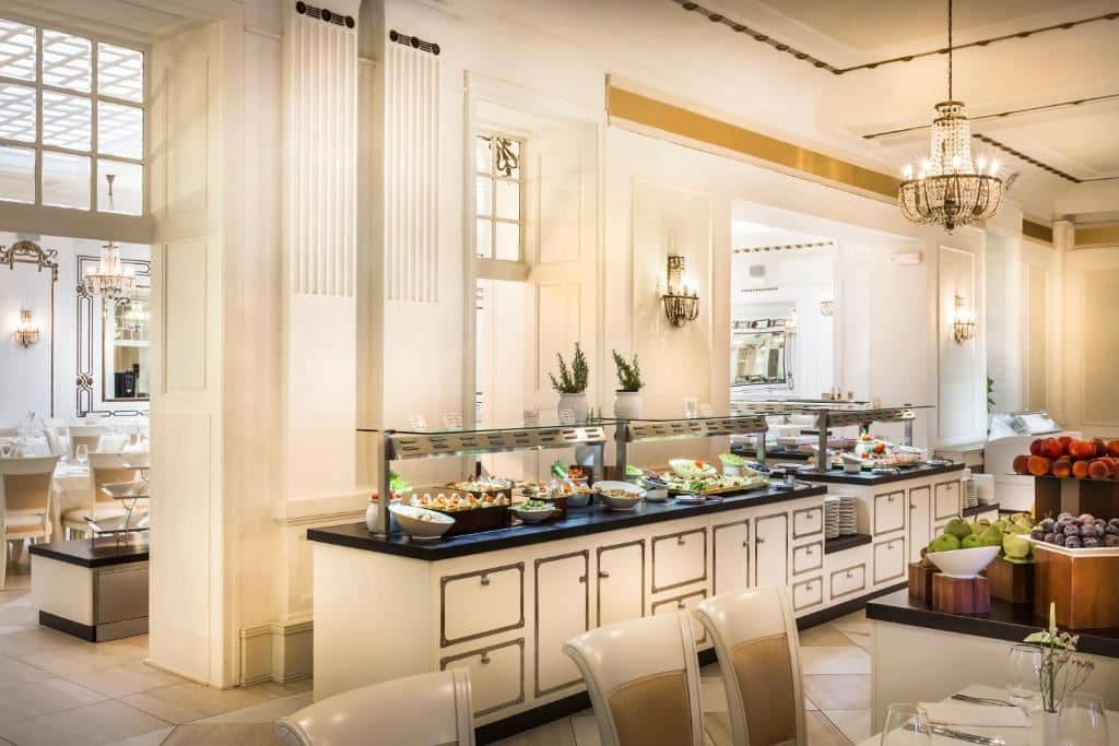restaurants-restaurants