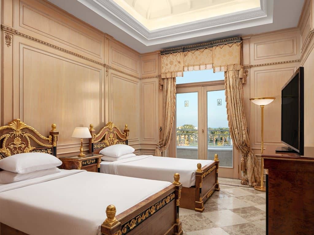 rooms-royale-suite