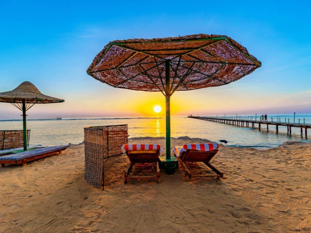 beach-outdoor-pool