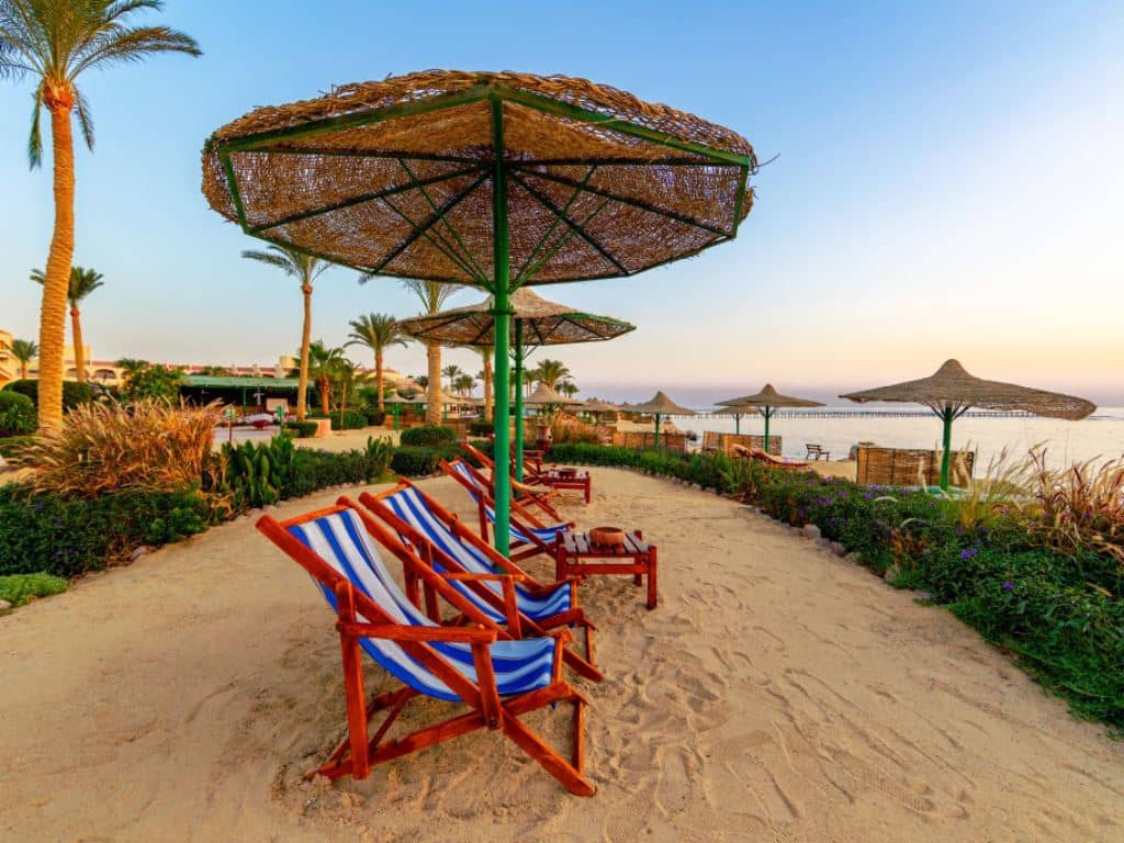 beach-outdoor-pool