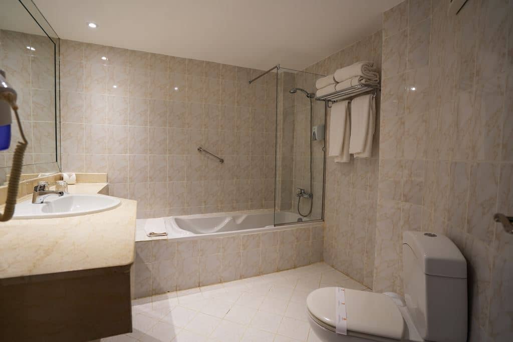 rooms-standard-room