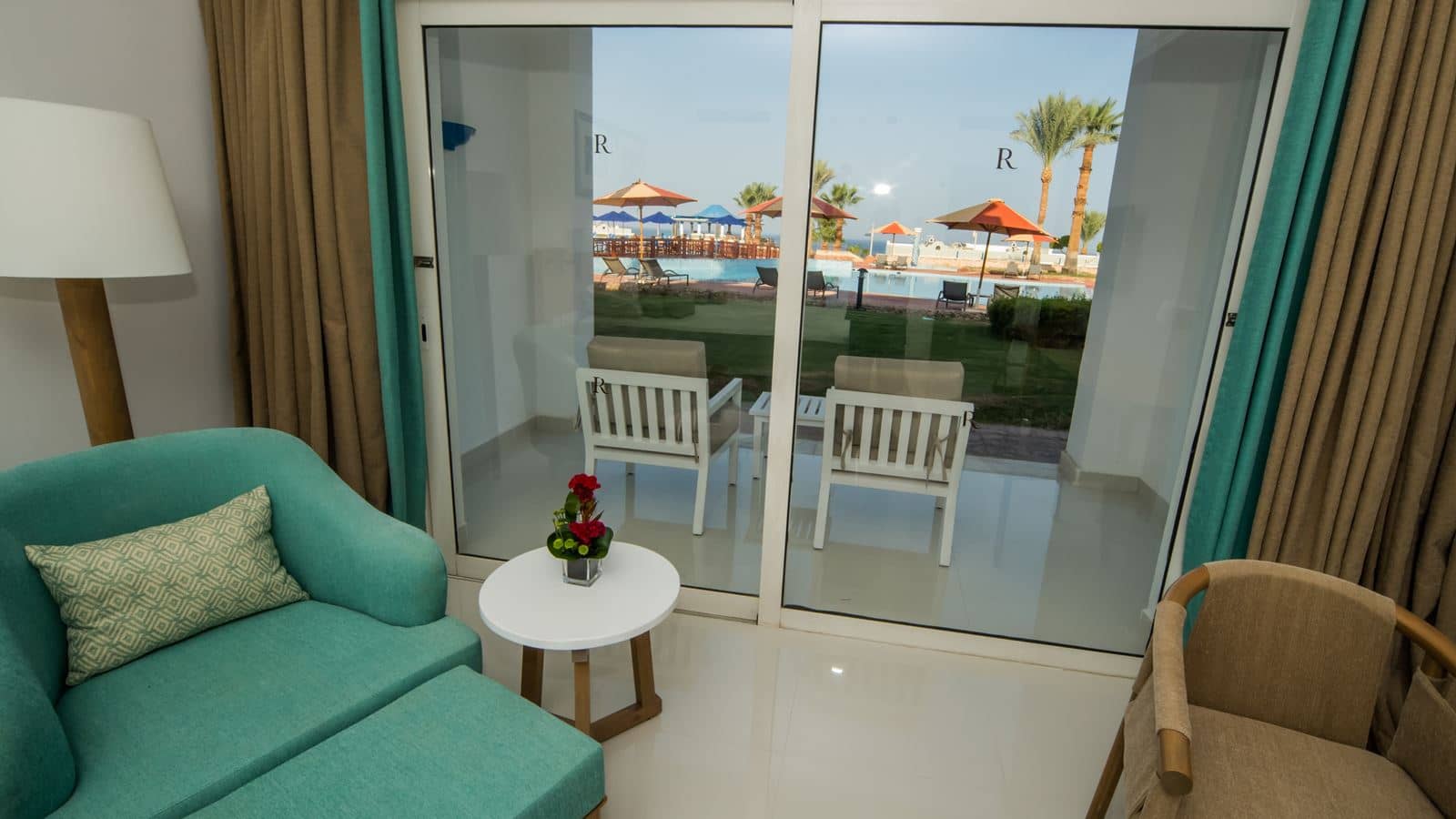 rooms-premium-suite-garden-view