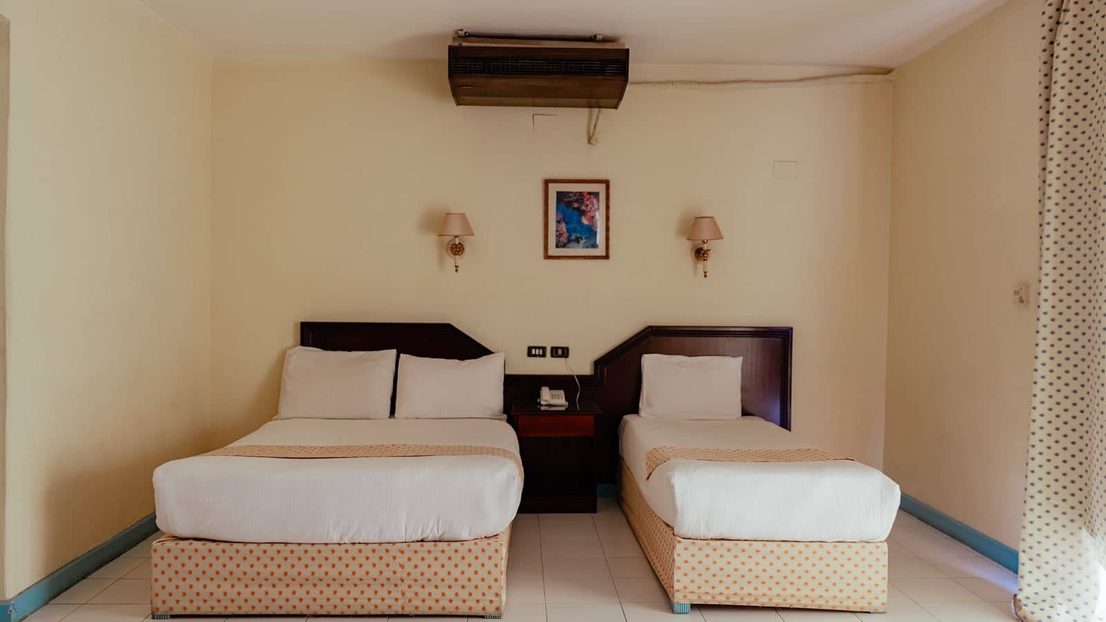 rooms-standard-room