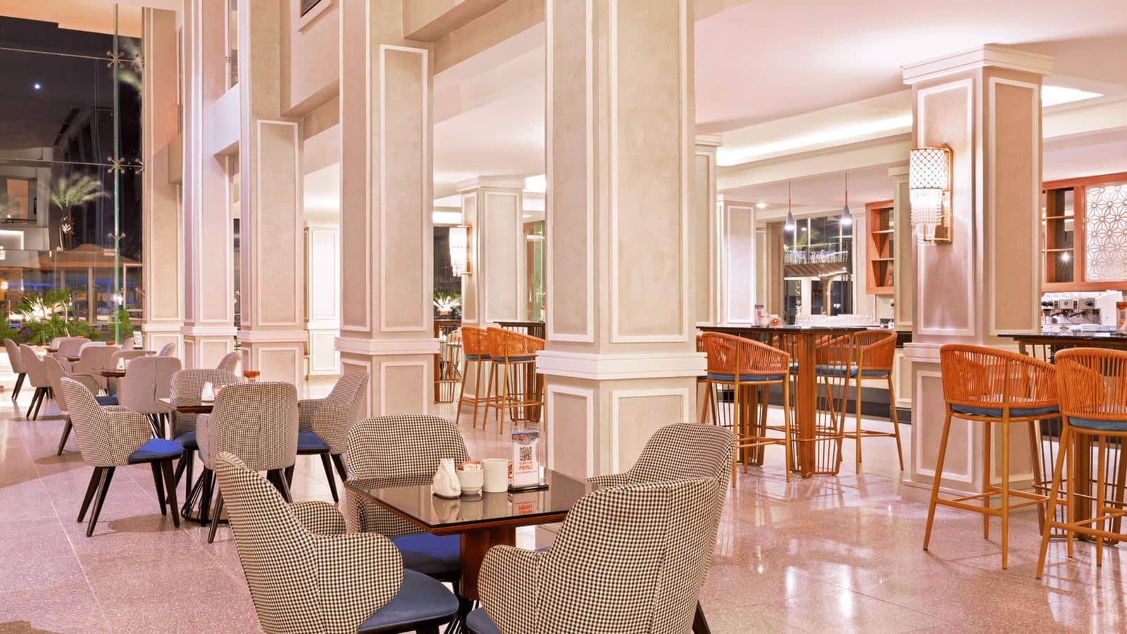 restaurants-columbus-bar