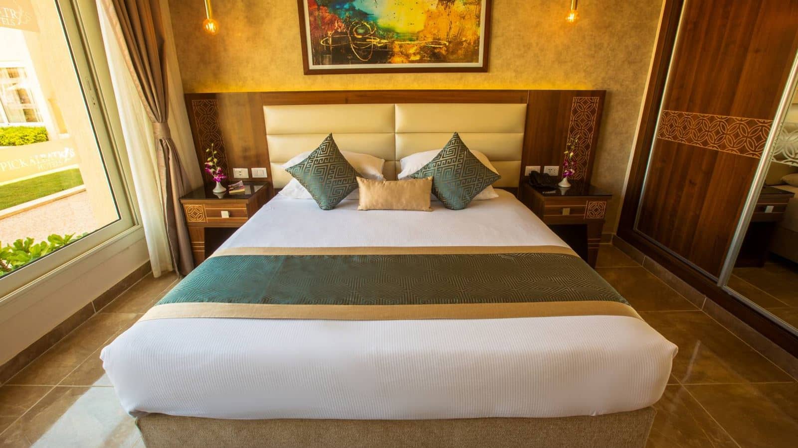 rooms-royal-suite
