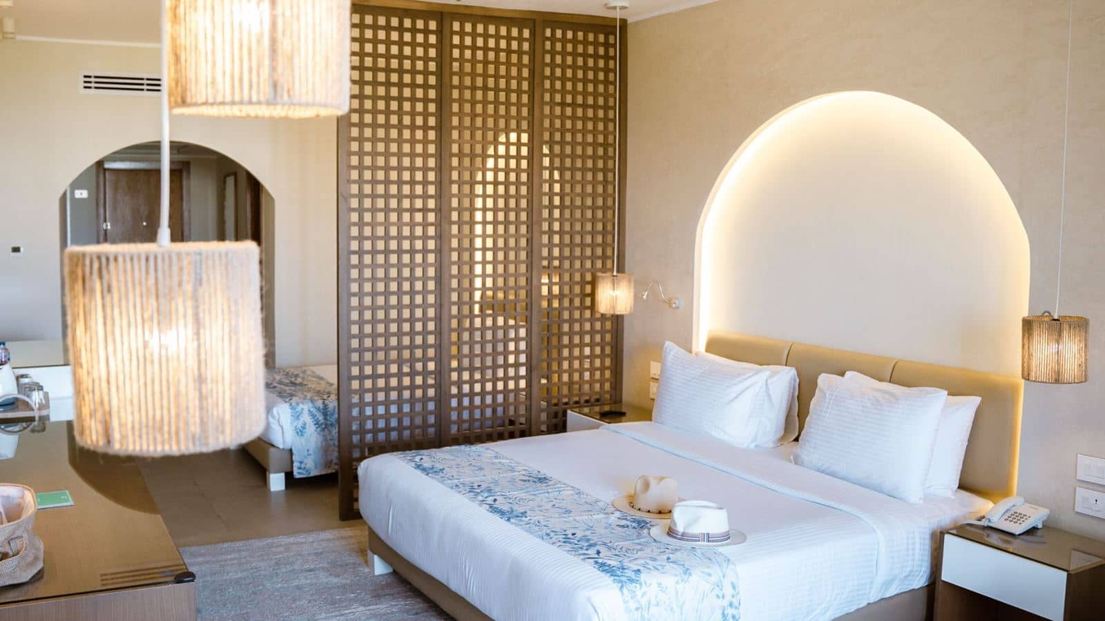 rooms-family-deluxe-room