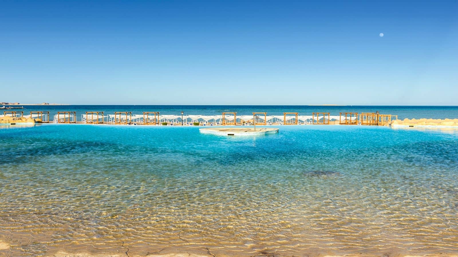 beach-outdoor-pool
