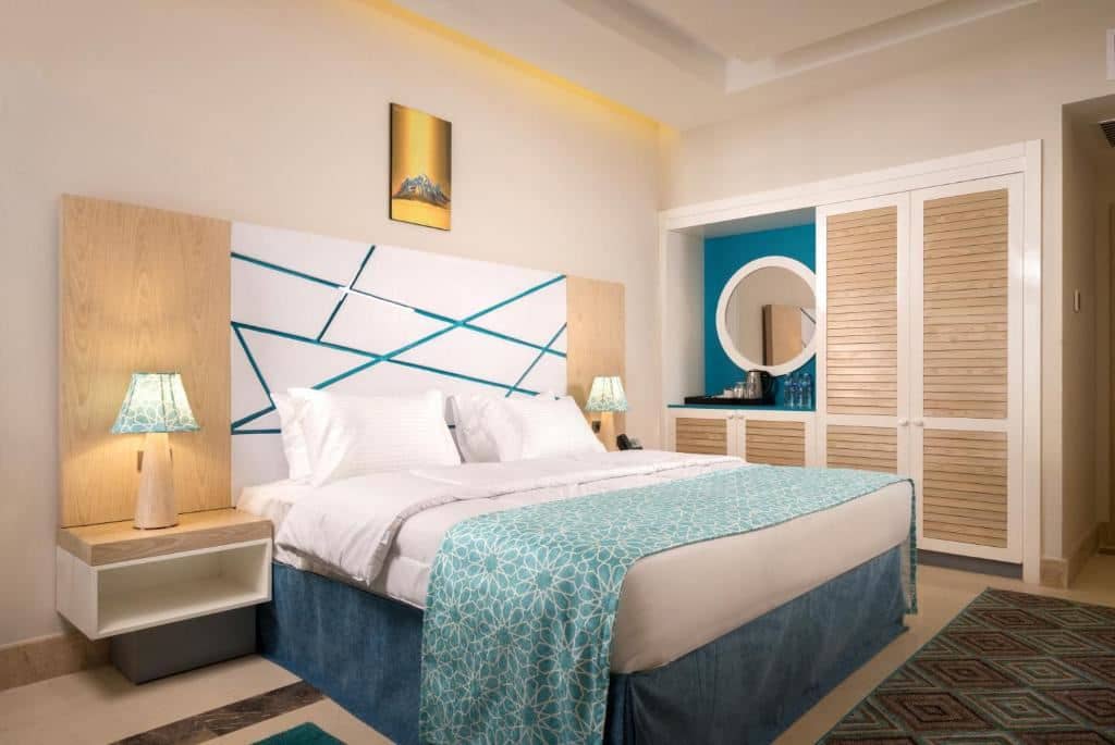 rooms-deluxe-room-sea-view