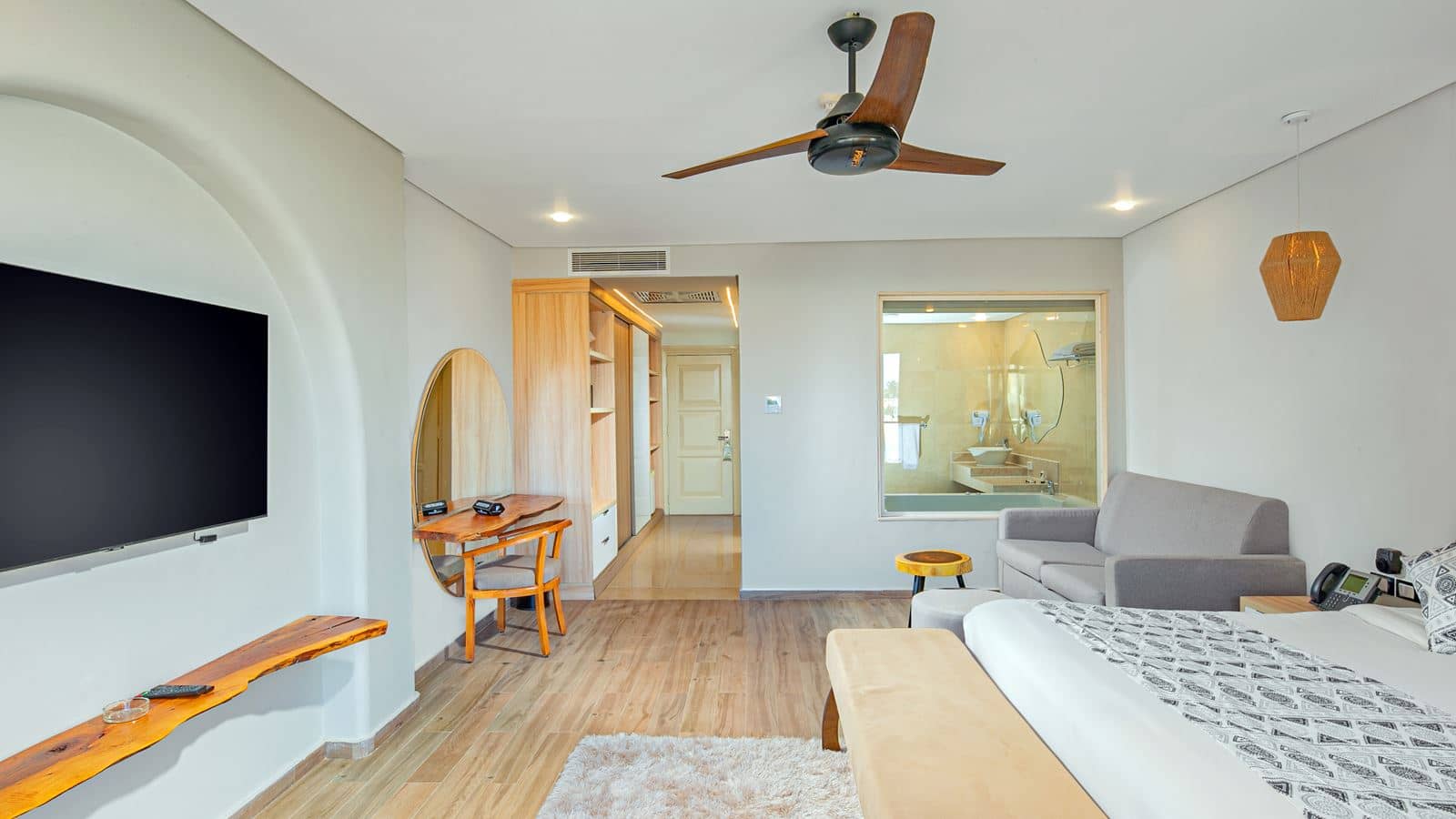 rooms-jacuzzi-junior-suite