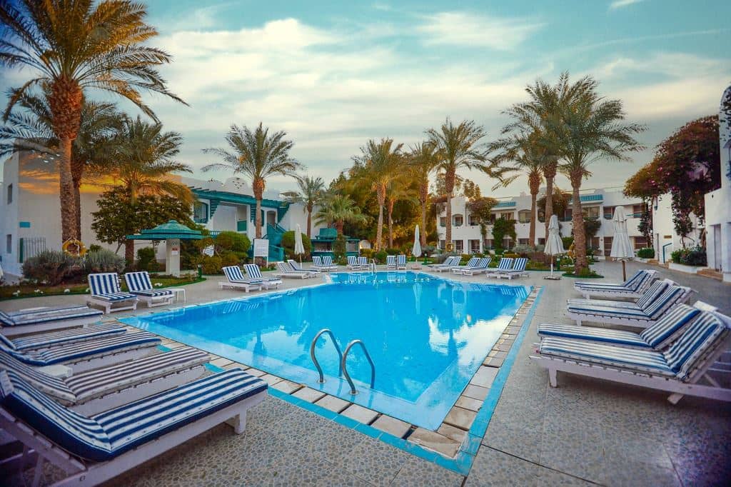 pools-outdoor-pool