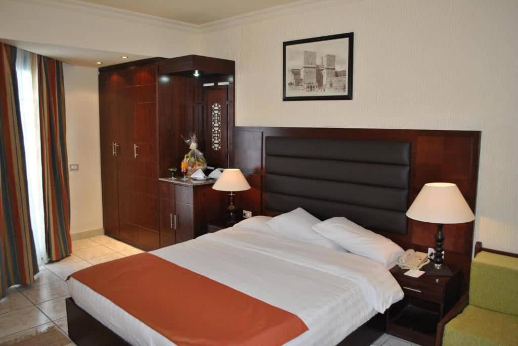 rooms-standard-pool-view-rooms