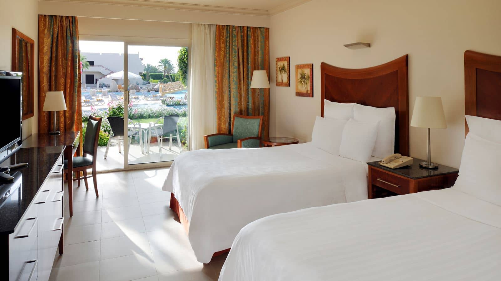 rooms-deluxe-room-with-2-queen-beds-pool-view-beach-side----------rmsd00dbpv00