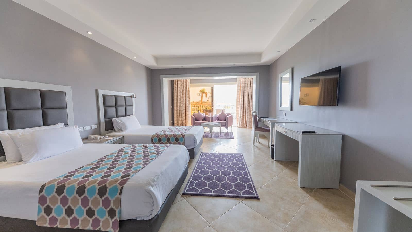 rooms-deluxe-room