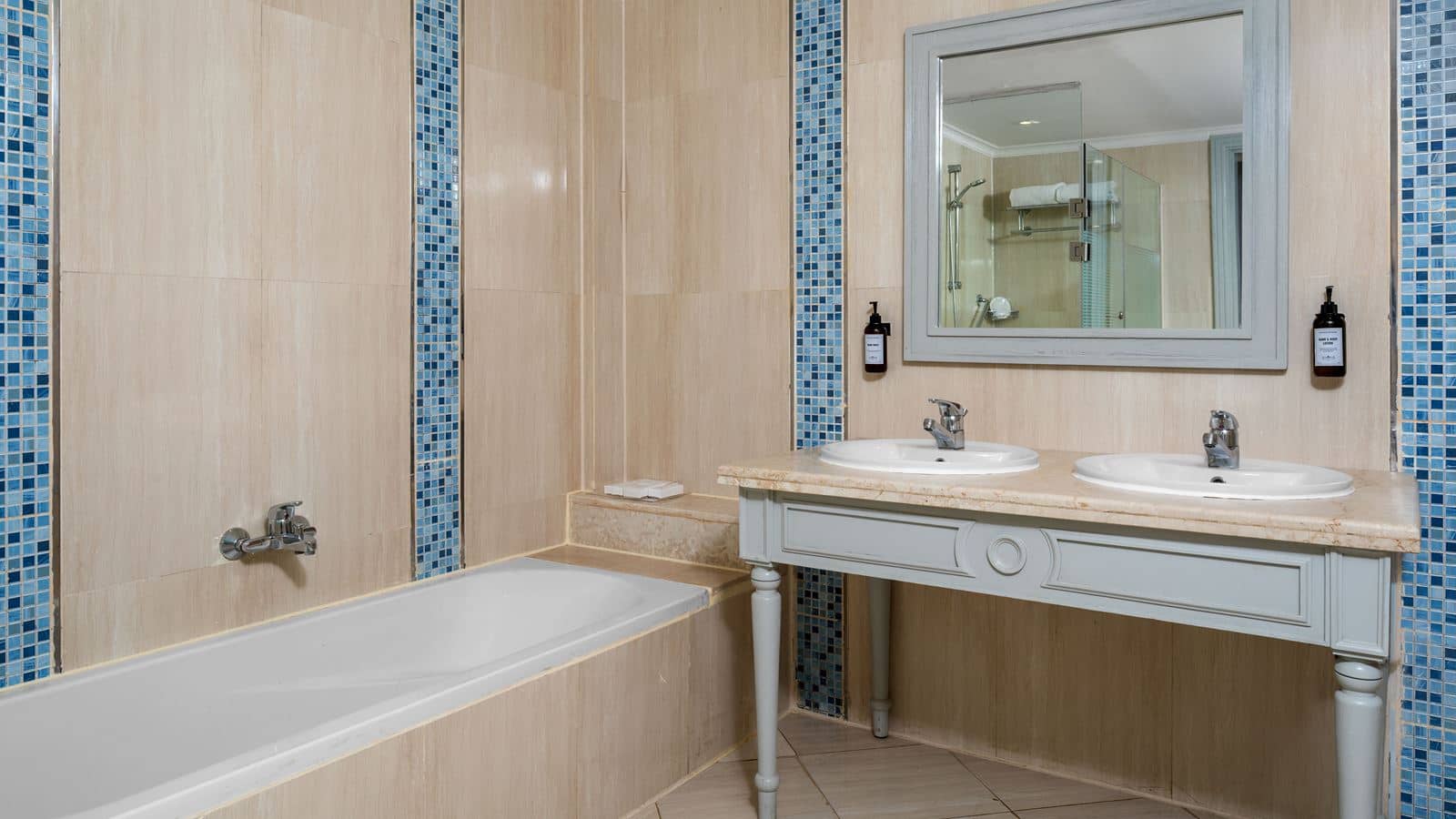 rooms-junior-suite