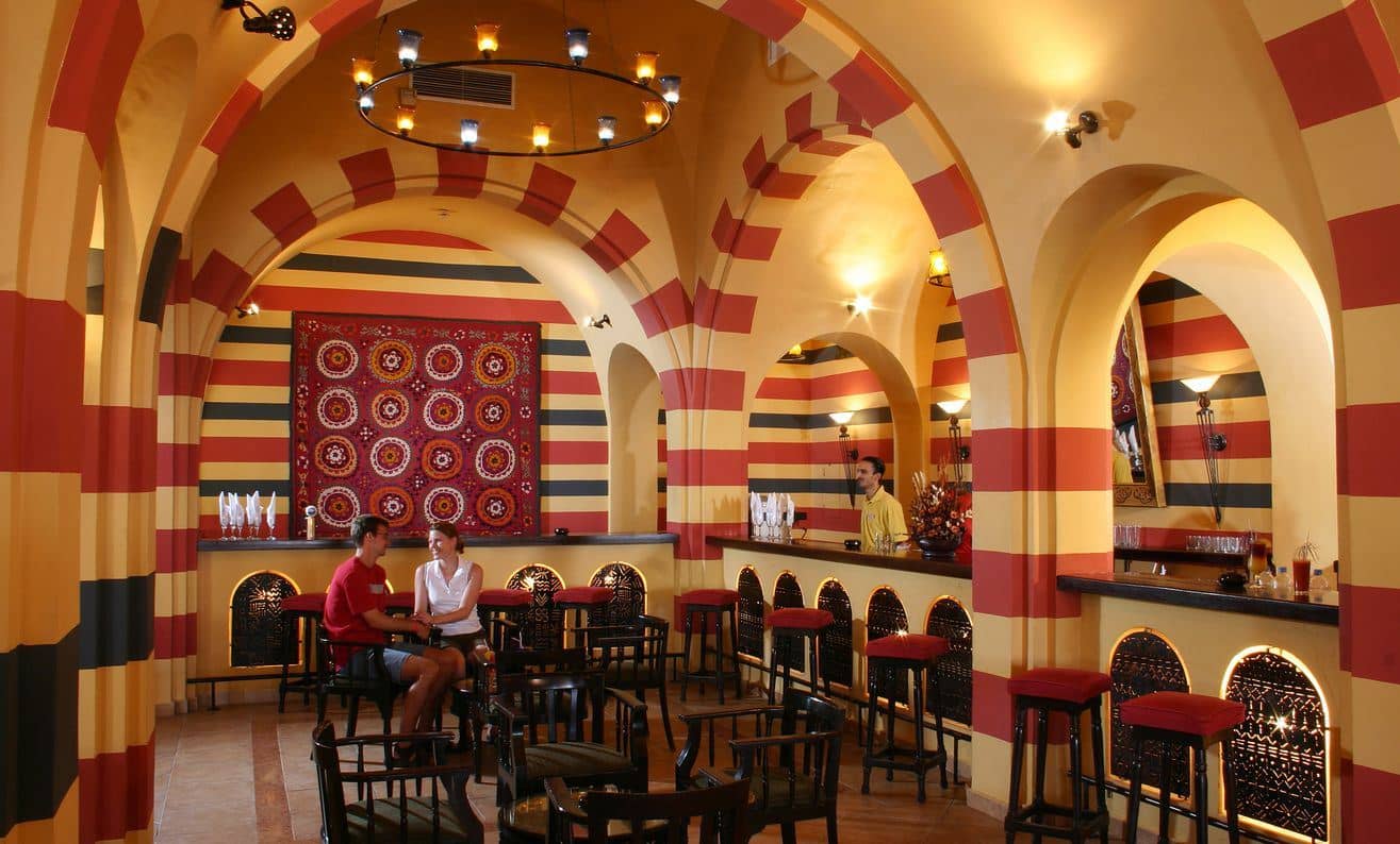 bars-lobby