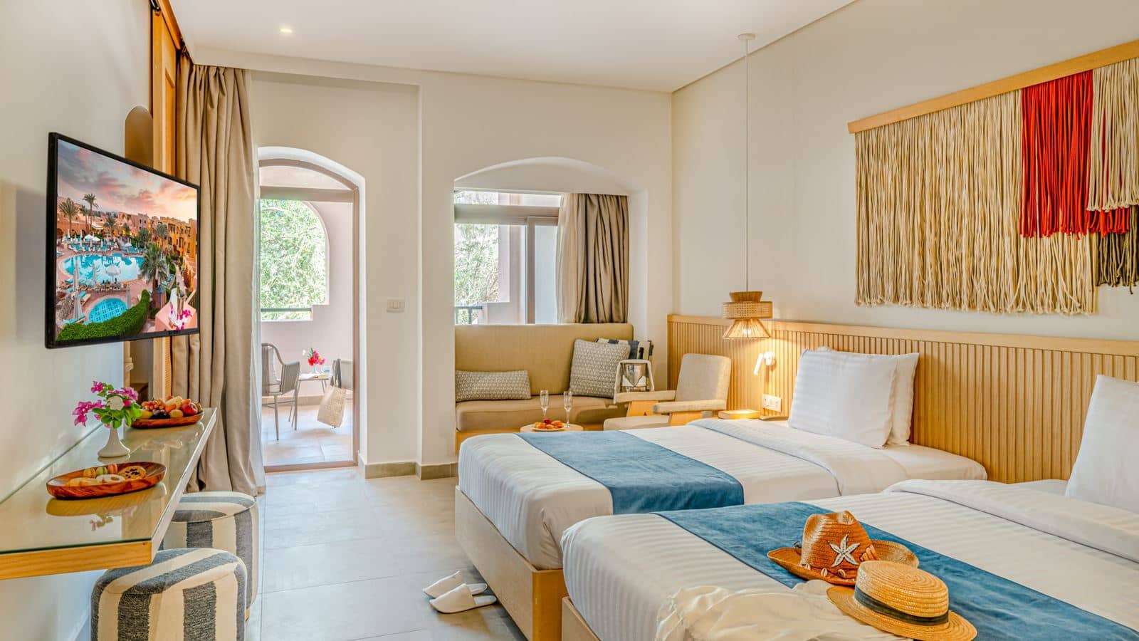 rooms-superior-room