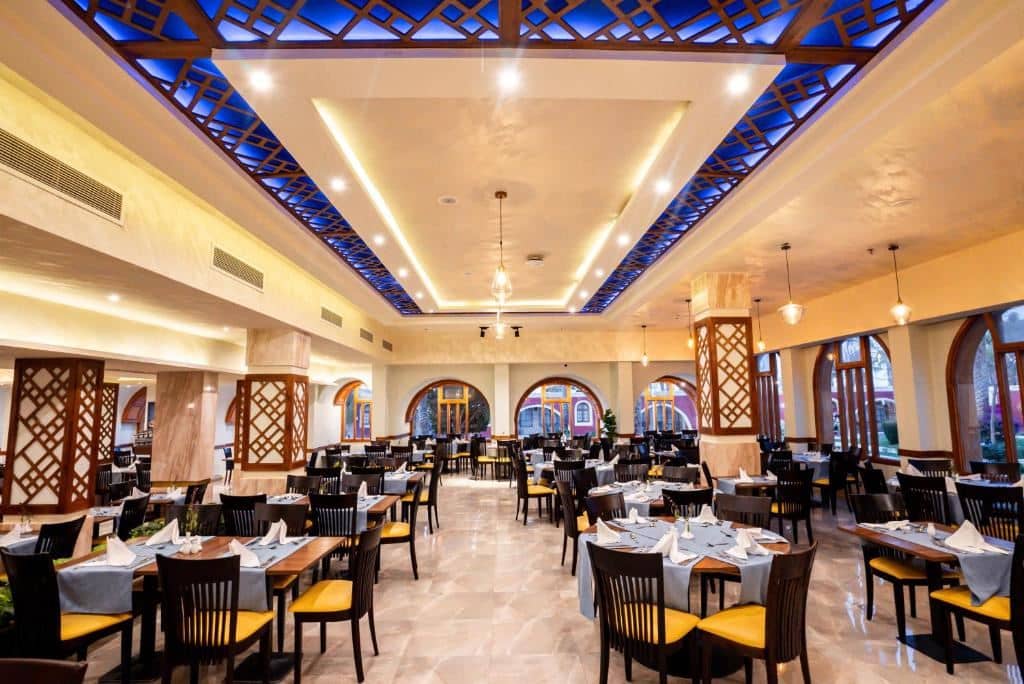 restaurants-restaurants