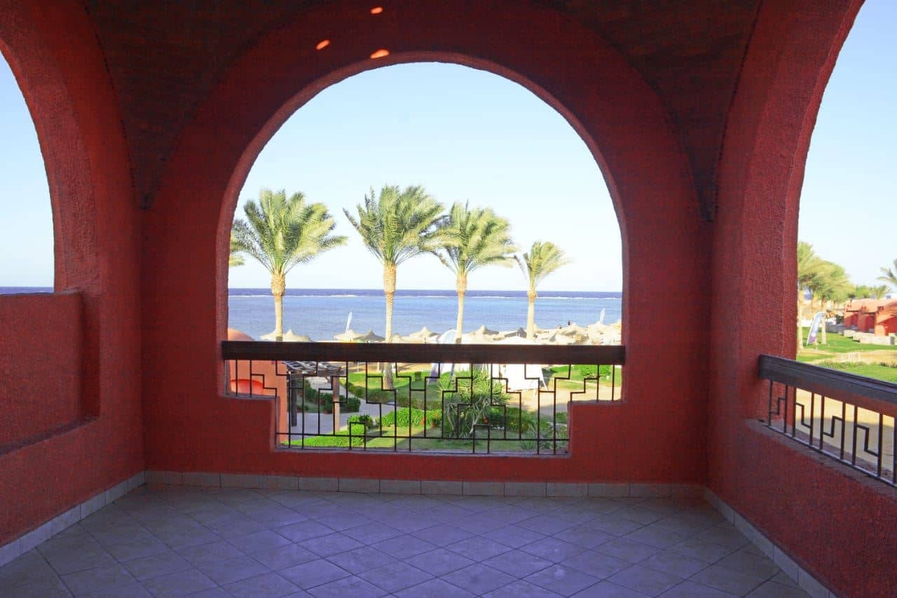 rooms-room-standard-seaview