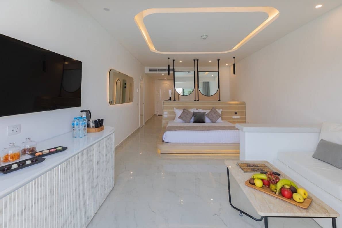 rooms-deluxe-swimup-room