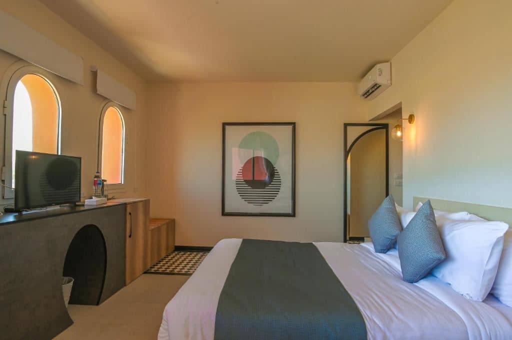 rooms-superior-room